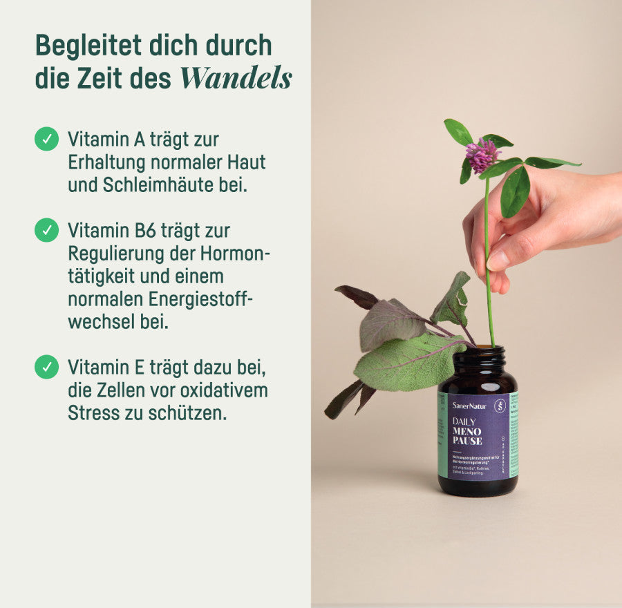 Daily Menopause – begleitet dich durch die Zeit des Wandels, Hand mit Dose und Rotklee