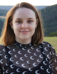 Kundin Caroline, Porträt
